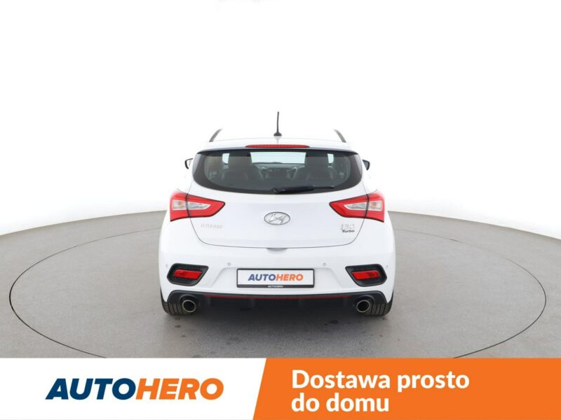 Hyundai i30 bi-xenon navi klima auto el. sterowane i grzane fotele kamera II (2012 - 2016)