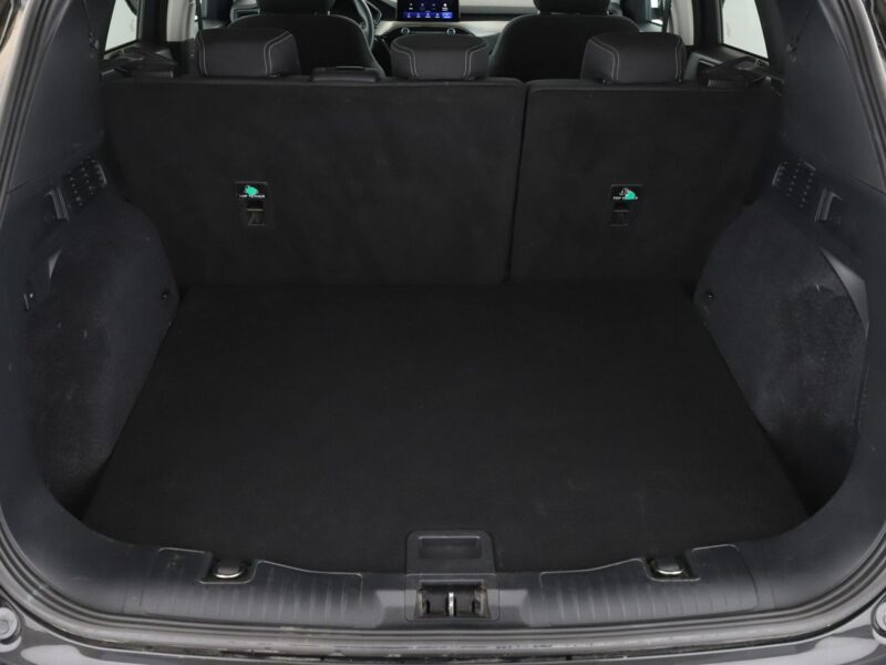 Ford Kuga navi full LED grzane fotele i kanapa czujniki parkowania klima auto III (2019-)