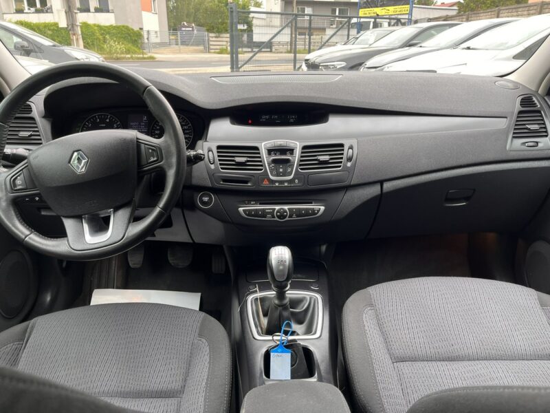 Renault Laguna 2.0 1wł Climatronic Grzane Fotele 6biegów Stan BDb Bezwypadk Opłacona III (2007-)