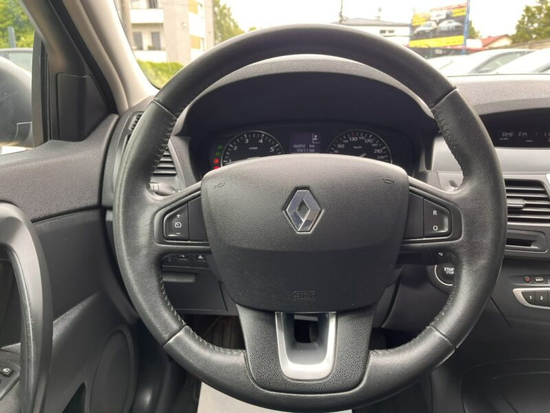 Renault Laguna 2.0 1wł Climatronic Grzane Fotele 6biegów Stan BDb Bezwypadk Opłacona III (2007-)