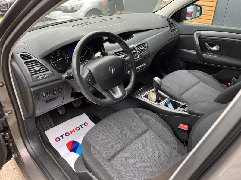Renault Laguna 2.0 1wł Climatronic Grzane Fotele 6biegów Stan BDb Bezwypadk Opłacona III (2007-)