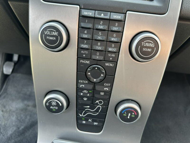 Volvo V50 Klimatronik, po liftingu ,Bluetooth, nawigacja z pilotem, parktronik I (2004-2007)