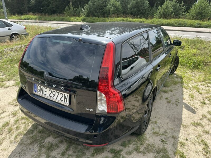 Volvo V50 Klimatronik, po liftingu ,Bluetooth, nawigacja z pilotem, parktronik I (2004-2007)