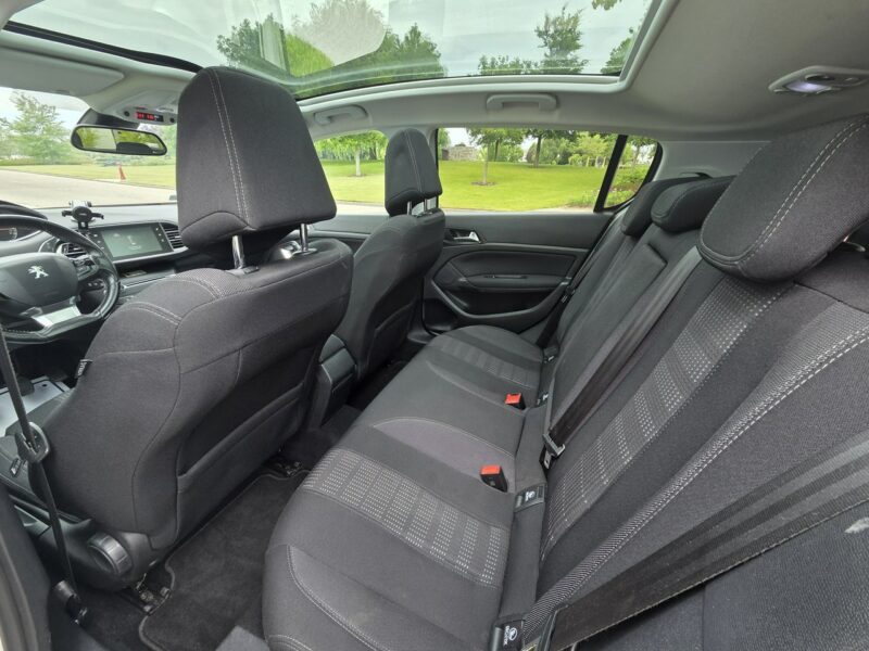 Peugeot 308 Allure / Ledy / Panorama / Kamera / Bezwypadkowa / Gwarancja na rok ! T9 (2014-2021)