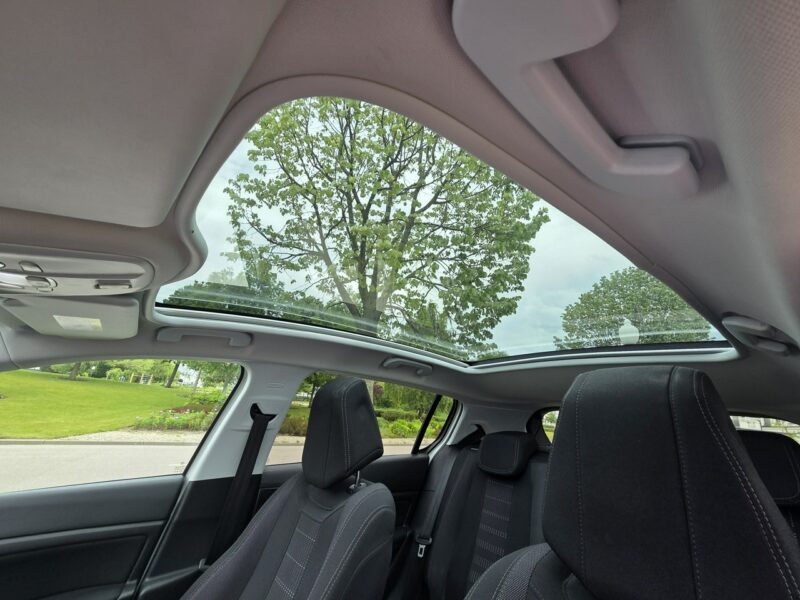 Peugeot 308 Allure / Ledy / Panorama / Kamera / Bezwypadkowa / Gwarancja na rok ! T9 (2014-2021)