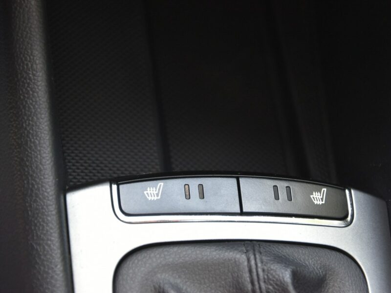 Kia Rio 1.2 GAZ 85KM 2015r. Klima Alufelgi Czujniki podgrz. fotele isofix III (2011-)