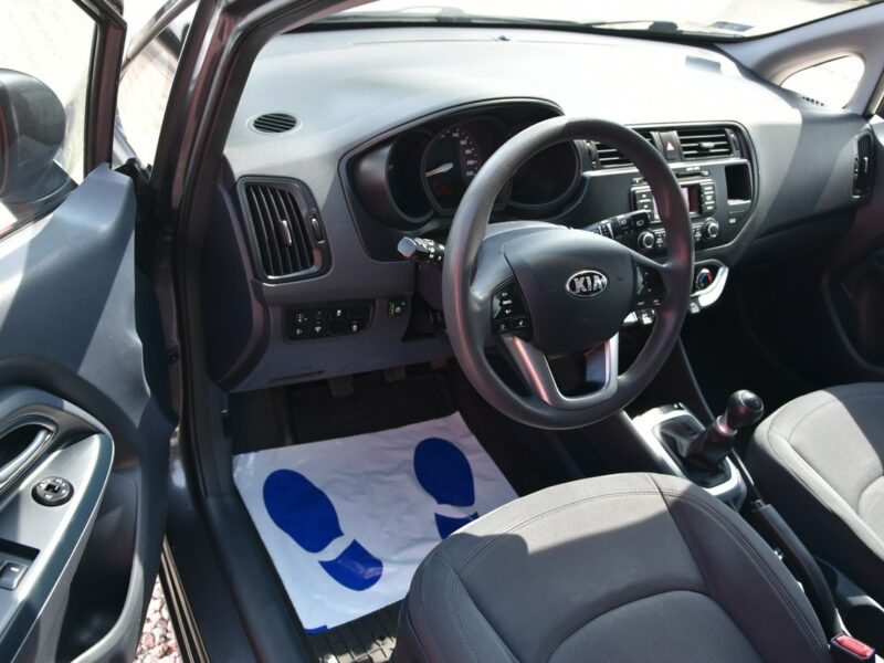 Kia Rio 1.2 GAZ 85KM 2015r. Klima Alufelgi Czujniki podgrz. fotele isofix III (2011-)