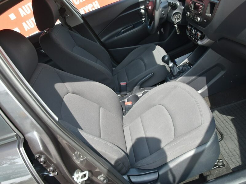Kia Rio 1.2 GAZ 85KM 2015r. Klima Alufelgi Czujniki podgrz. fotele isofix III (2011-)