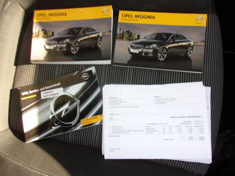 Opel Insignia Klimatronic 2-stref, Ele. bagażnik, Podgrz. fotele + kierownica, PDC A (2008-2017)