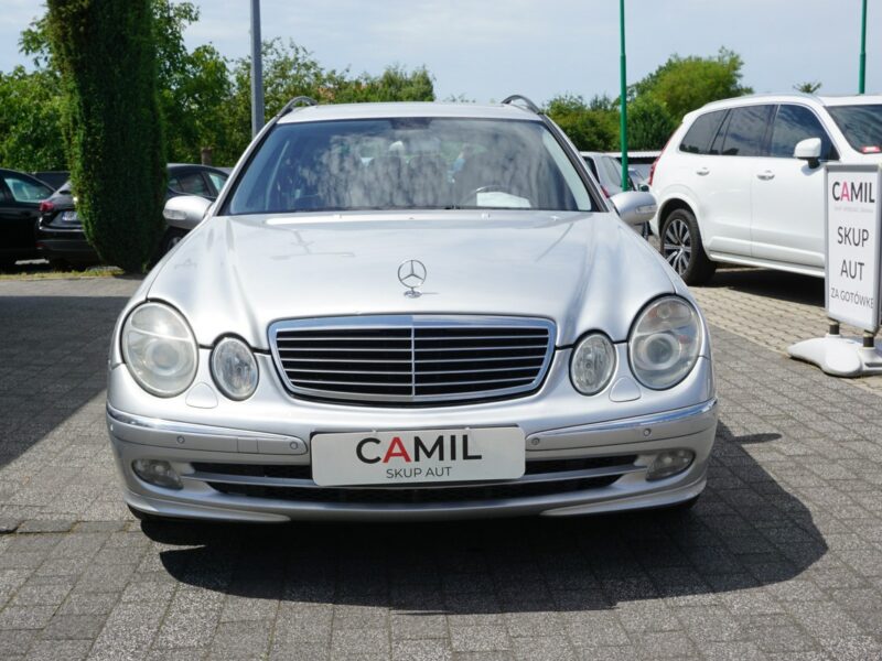 Mercedes E 320 zarejestrowany , ubezpieczony W211 (2002-2009)