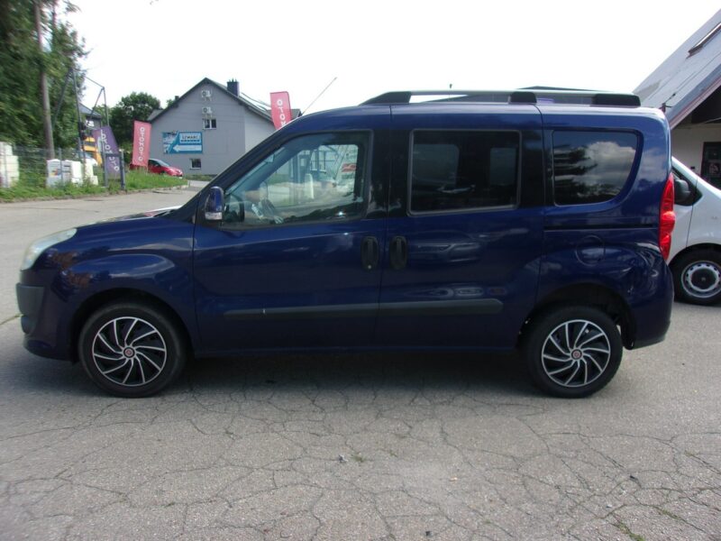 Fiat Doblo Klimatronic, Ele szyby 4x, Ele lusterka, Podgrz. fotele Hak holowniczy II (2009-)