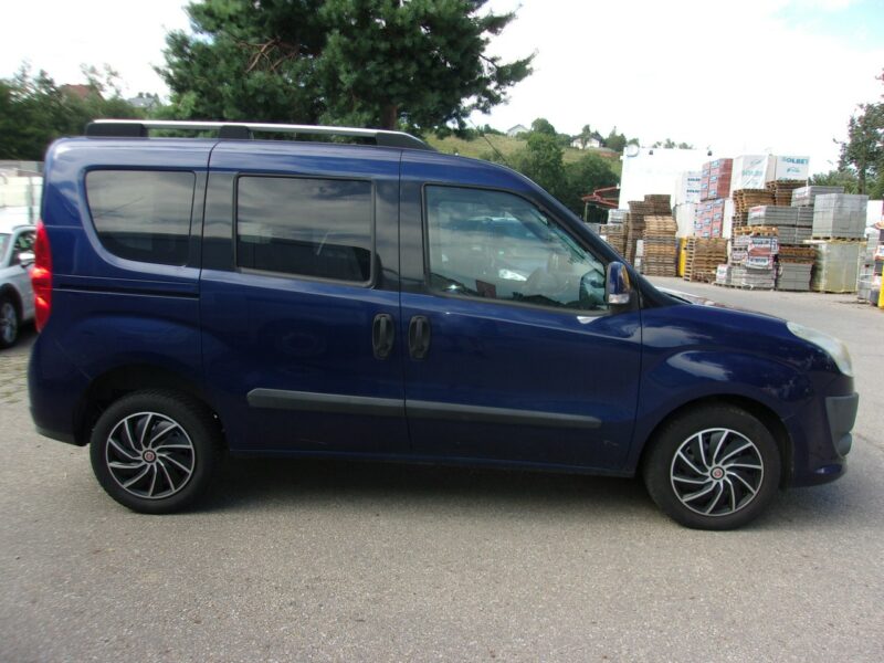 Fiat Doblo Klimatronic, Ele szyby 4x, Ele lusterka, Podgrz. fotele Hak holowniczy II (2009-)