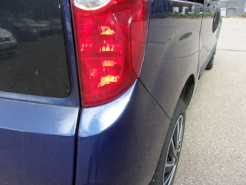 Fiat Doblo Klimatronic, Ele szyby 4x, Ele lusterka, Podgrz. fotele Hak holowniczy II (2009-)