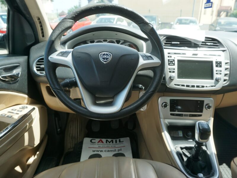 Lancia Delta zarejestrowany, ubezpieczony III (2008-)