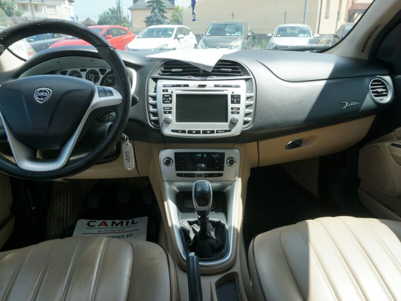 Lancia Delta zarejestrowany, ubezpieczony III (2008-)