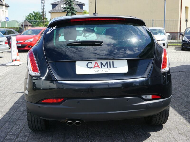 Lancia Delta zarejestrowany, ubezpieczony III (2008-)