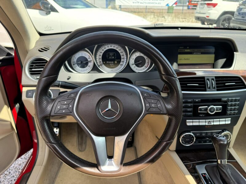 Mercedes C 250 Kamera cofania, Podgrzewane fotele, Panorama dach otwierana, LED W204 (2007-2014)