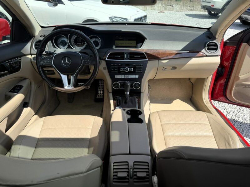 Mercedes C 250 Kamera cofania, Podgrzewane fotele, Panorama dach otwierana, LED W204 (2007-2014)
