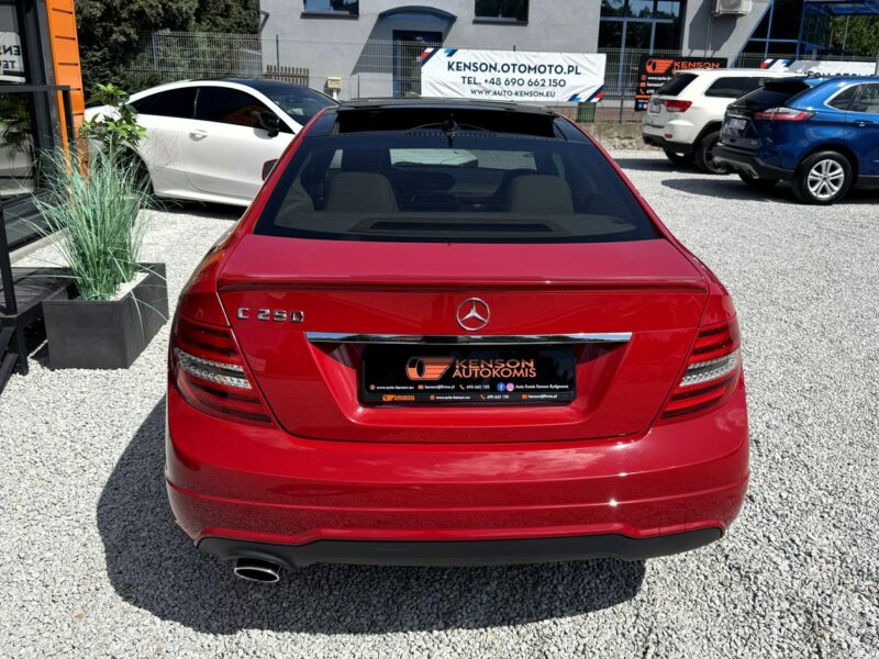 Mercedes C 250 Kamera cofania, Podgrzewane fotele, Panorama dach otwierana, LED W204 (2007-2014)