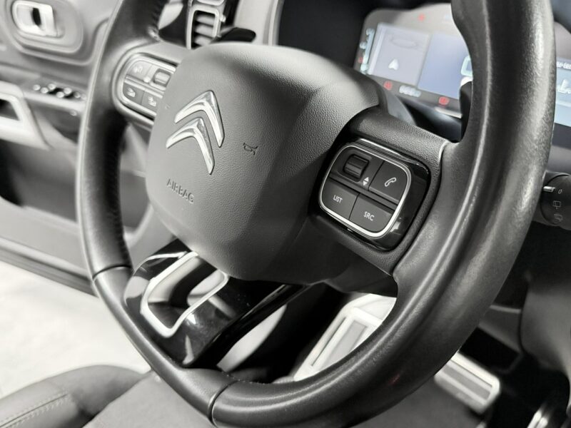 Citroen C5 Aircross 1.6hybrid224KM * Kamera360 * Dachpanorama * ConnectNAV * Keyless