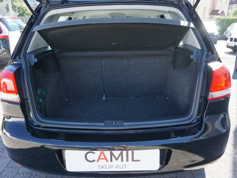Volkswagen Golf w bardzo dobrej kondycji mechanicznej i lakierniczej, 5 drzwi, klima, VI (2008-2012)