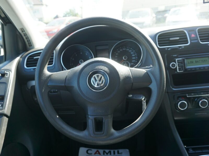 Volkswagen Golf w bardzo dobrej kondycji mechanicznej i lakierniczej, 5 drzwi, klima, VI (2008-2012)