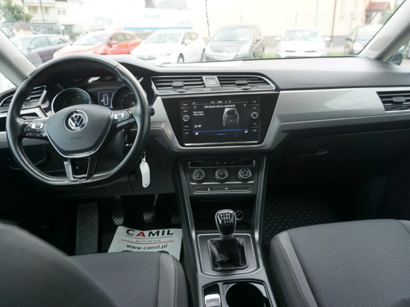 Volkswagen Touran TSi 150KM, Polski Salon, Jeden Użytkownik, Full Serwis, Rok Gwarancji, III (2015-)