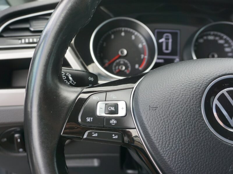 Volkswagen Touran TSi 150KM, Polski Salon, Jeden Użytkownik, Full Serwis, Rok Gwarancji, III (2015-)