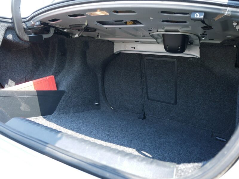 Volkswagen Jetta 1.6TDI 140KM [Eu5] Sedan Comfrotline - Automat DSG 7b. -Zobacz A6 (2010-)