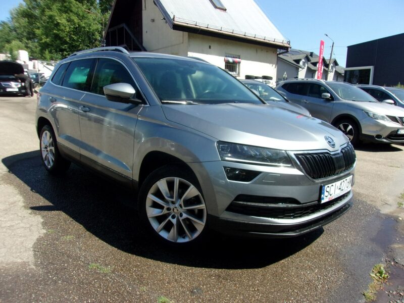 Škoda Karoq Klimatronic 2-strefowy, Nawigacja, PDC, Kamera cofania, Półskóra