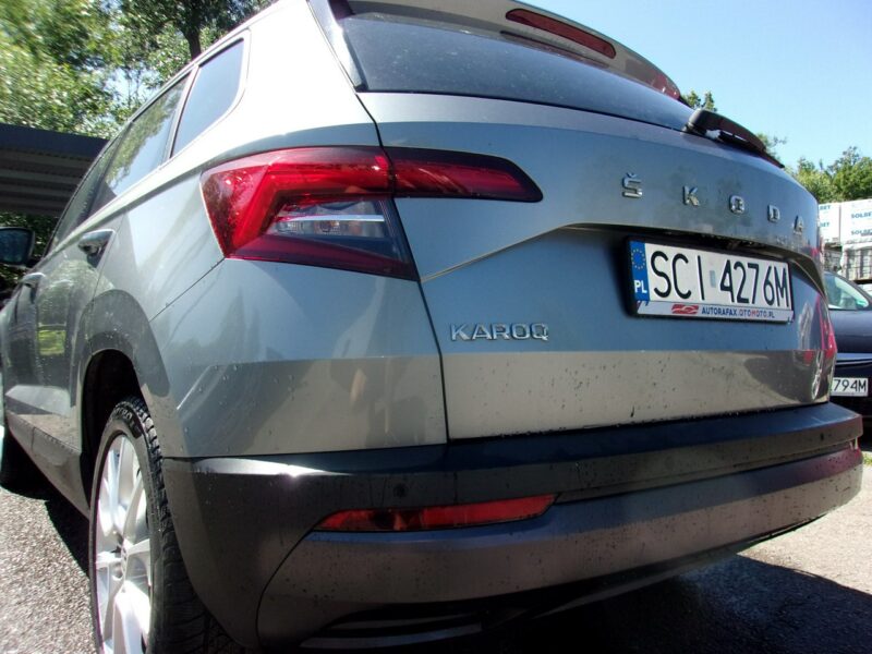 Škoda Karoq Klimatronic 2-strefowy, Nawigacja, PDC, Kamera cofania, Półskóra
