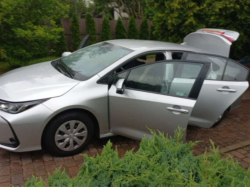 Toyota Corolla 1.6 16V Valvematic 132KM FV23% 1rej.2020r 39700 export E21 (2019-)