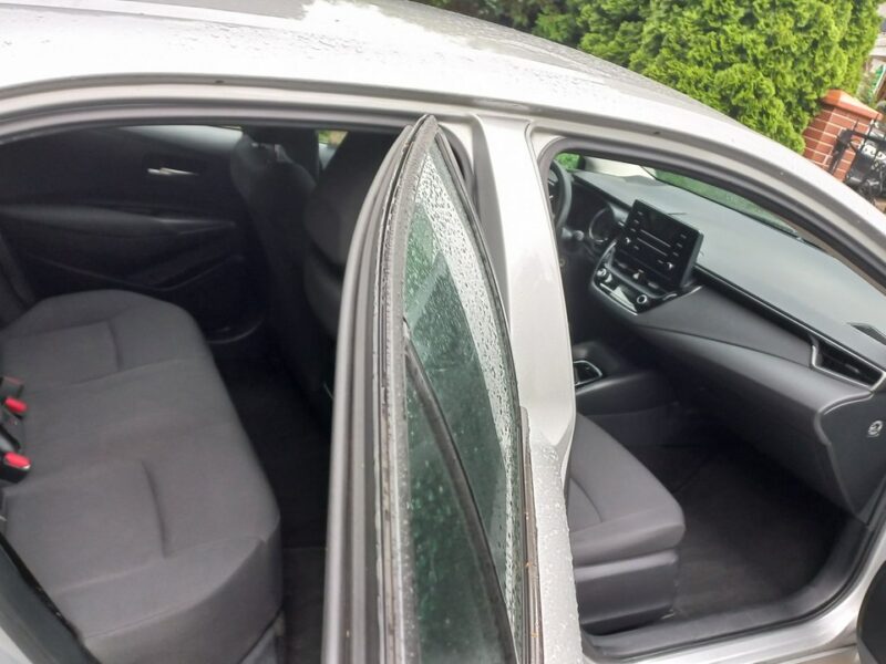 Toyota Corolla 1.6 16V Valvematic 132KM FV23% 1rej.2020r 39700 export E21 (2019-)
