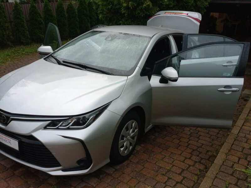 Toyota Corolla 1.6 16V Valvematic 132KM FV23% 1rej.2020r 39700 export E21 (2019-)