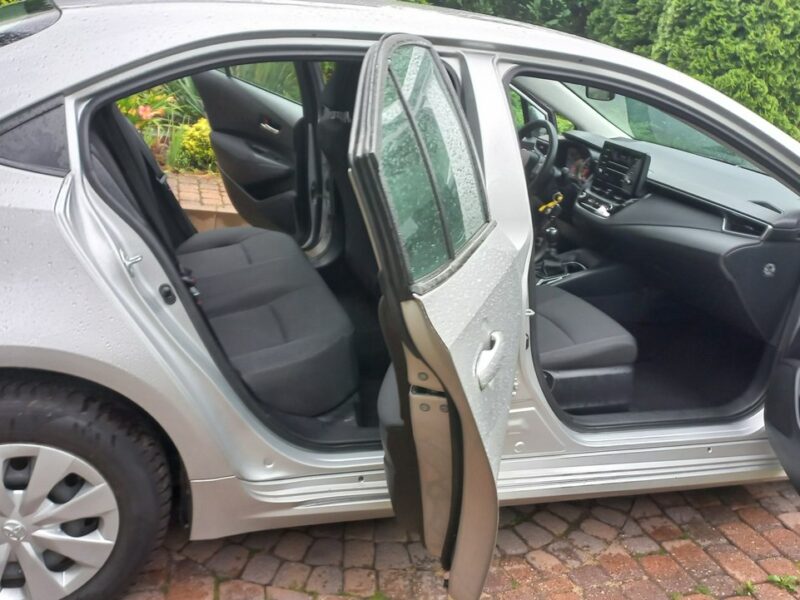Toyota Corolla 1.6 16V Valvematic 132KM FV23% 1rej.2020r 39700 export E21 (2019-)