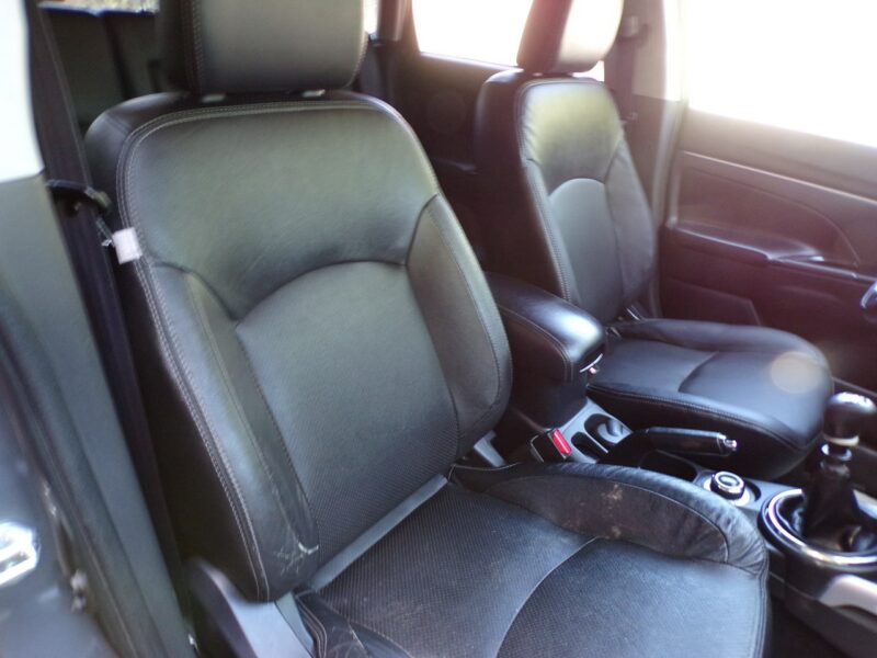 Peugeot 4008 Xenon /4X4 /Skóry /Led /Navi /1,6 /114KM /2013