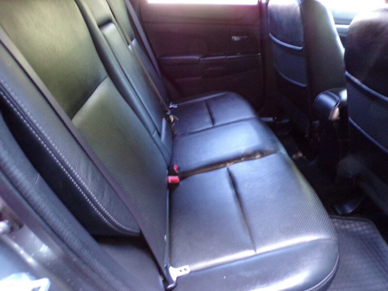 Peugeot 4008 Xenon /4X4 /Skóry /Led /Navi /1,6 /114KM /2013