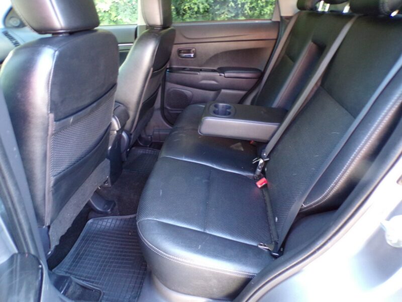 Peugeot 4008 Xenon /4X4 /Skóry /Led /Navi /1,6 /114KM /2013