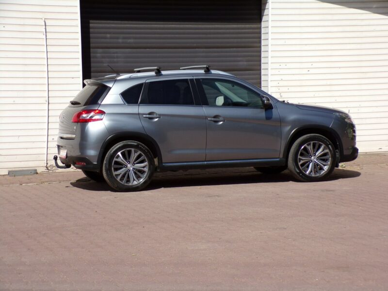 Peugeot 4008 Xenon /4X4 /Skóry /Led /Navi /1,6 /114KM /2013