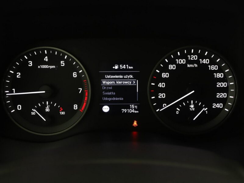 Hyundai Tucson 1.6 Advantage Klima Navi Tempomat Grzana Kierownica Fotele Kamera LED III (2015-2020)