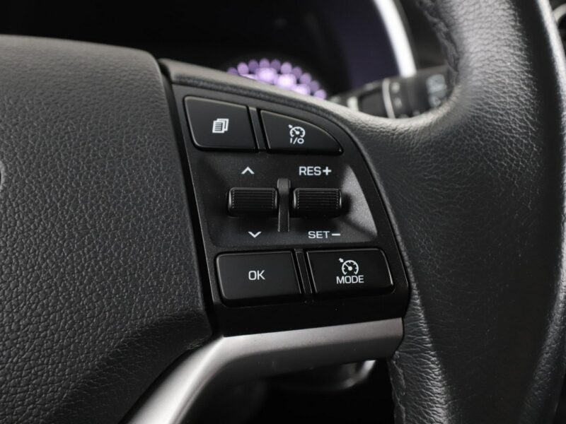 Hyundai Tucson 1.6 Advantage Klima Navi Tempomat Grzana Kierownica Fotele Kamera LED III (2015-2020)