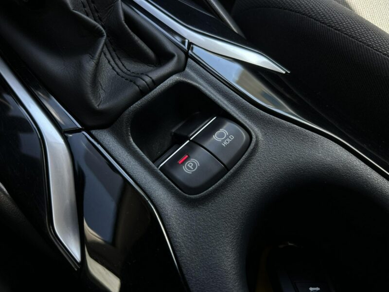 Toyota Corolla 1.8 HSD 122KM COMFORT STYLE TECH, salon Polska, gwarancja Seria E16 (2012-)