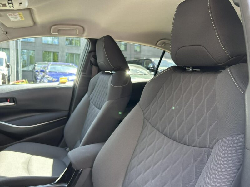 Toyota Corolla 1.8 HSD 122KM COMFORT STYLE TECH, salon Polska, gwarancja Seria E16 (2012-)