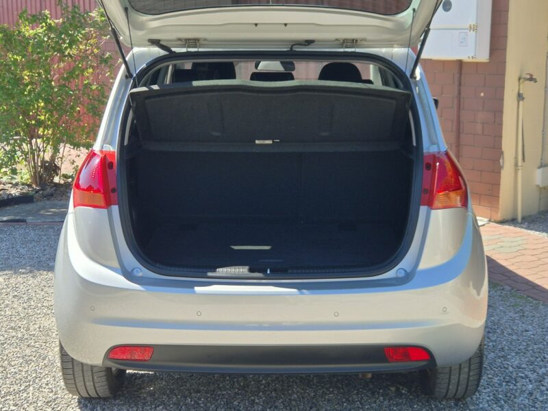Kia Venga 1.4B, Klimatronik, wolne ręce, 2014 Rej, Przebieg 161tyś km