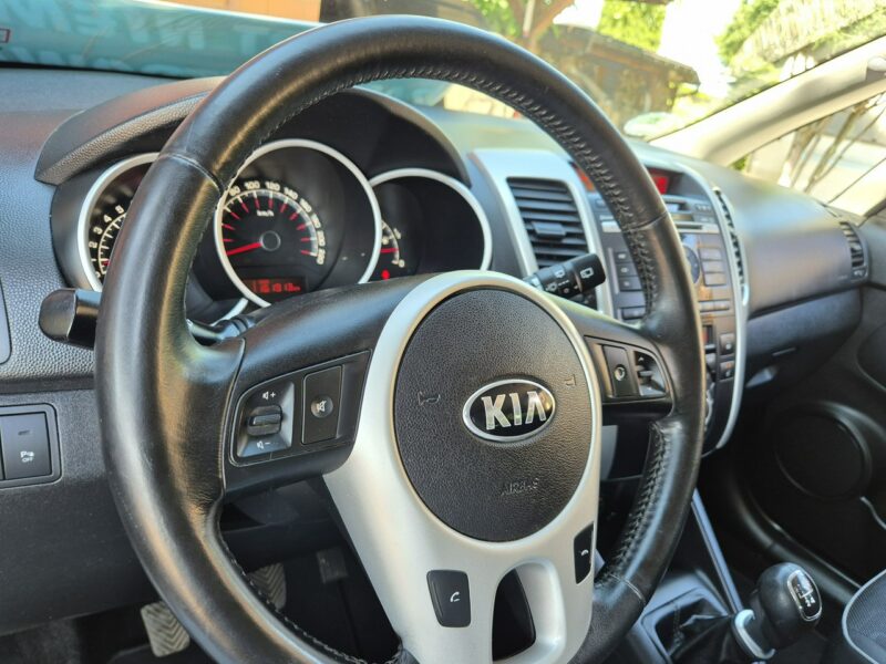 Kia Venga 1.4B, Klimatronik, wolne ręce, 2014 Rej, Przebieg 161tyś km