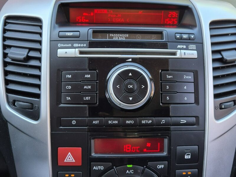 Kia Venga 1.4B, Klimatronik, wolne ręce, 2014 Rej, Przebieg 161tyś km