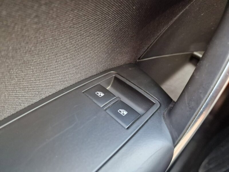 Opel Insignia 2.0 CDTI 120 KM, Klimatyzacja, LED, Bluetooth, Grzane Fotele, Alufelgi A (2008-2017)