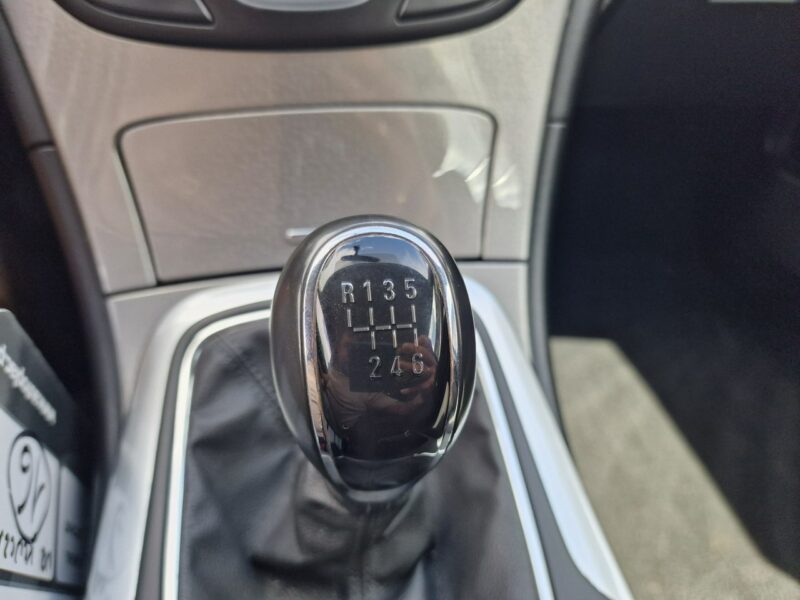 Opel Insignia 2.0 CDTI 120 KM, Klimatyzacja, LED, Bluetooth, Grzane Fotele, Alufelgi A (2008-2017)