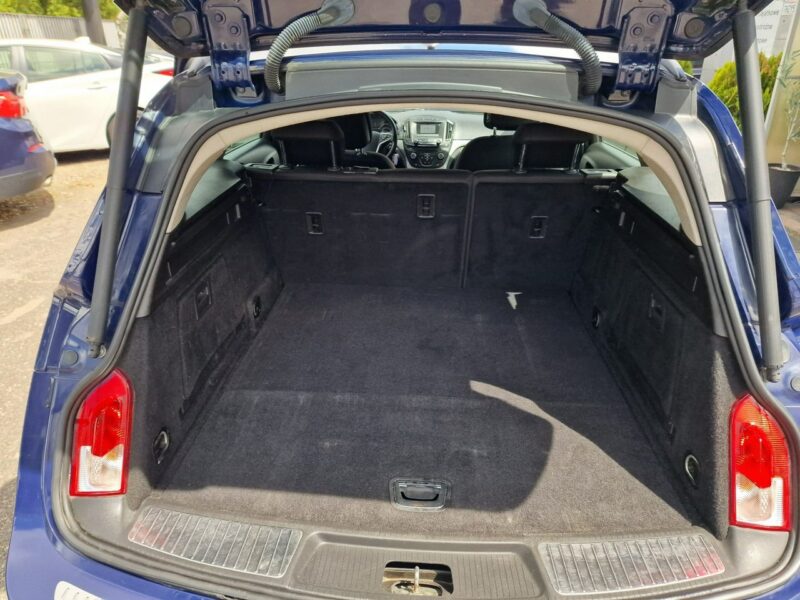 Opel Insignia 2.0 CDTI 120 KM, Klimatyzacja, LED, Bluetooth, Grzane Fotele, Alufelgi A (2008-2017)
