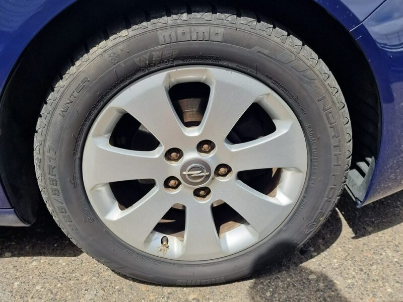 Opel Insignia 2.0 CDTI 120 KM, Klimatyzacja, LED, Bluetooth, Grzane Fotele, Alufelgi A (2008-2017)